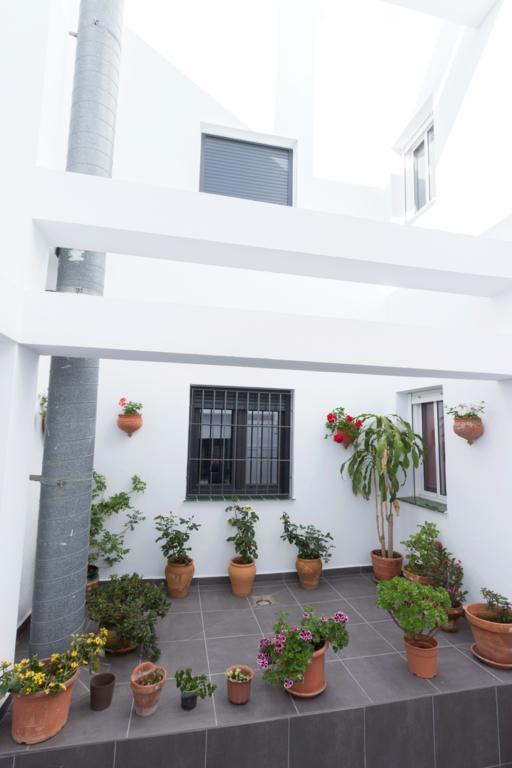 Hostal El Yunque Conil De La Frontera Exterior foto