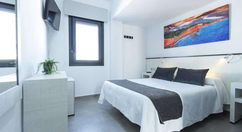 Hostal El Yunque Conil De La Frontera Cameră foto